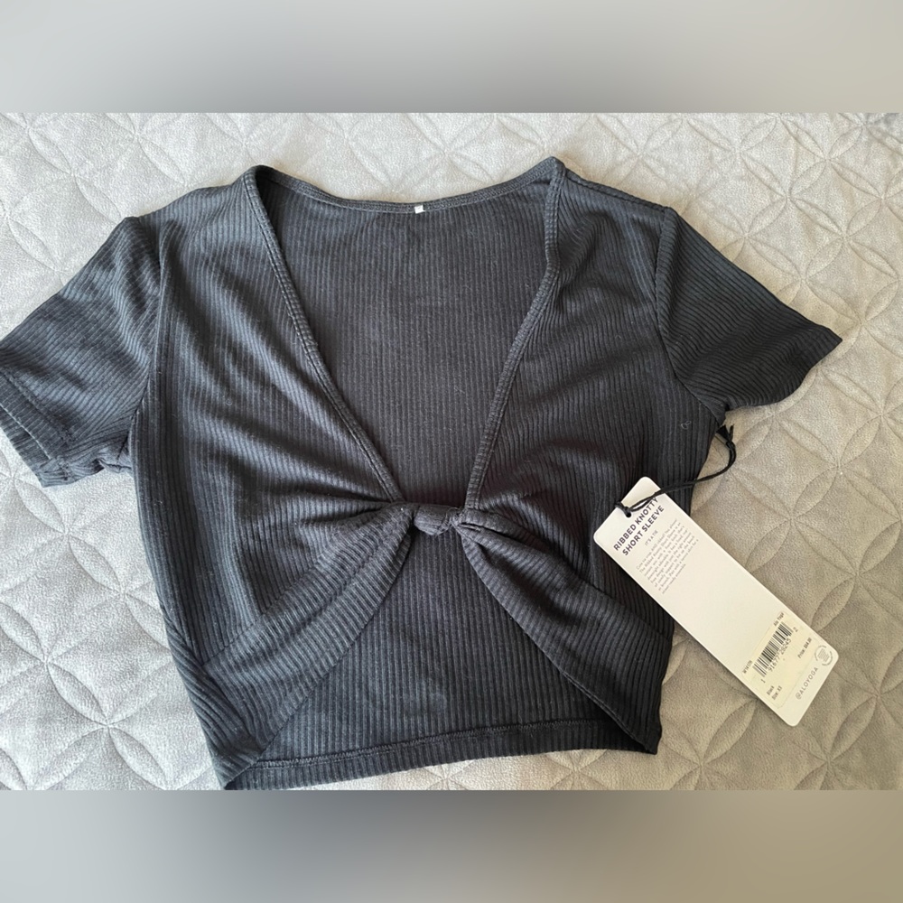 ALO Yoga Black Ribbed Knotty Short Sleeve
